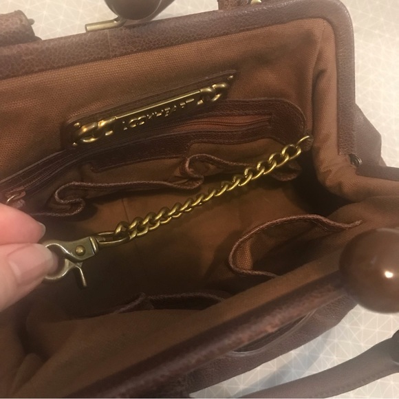 Lockheart Brown Leather Kisslock Convertible Satchel - Picture 13 of 13